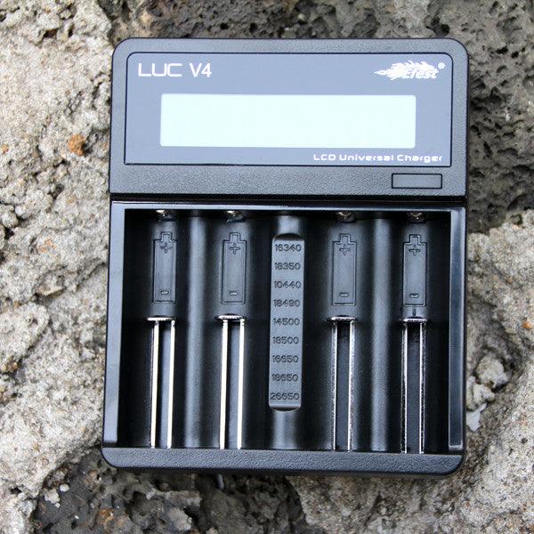Cargador LUC v4 digital de 4 vias - Default Title - Vapeando Ando vape shop